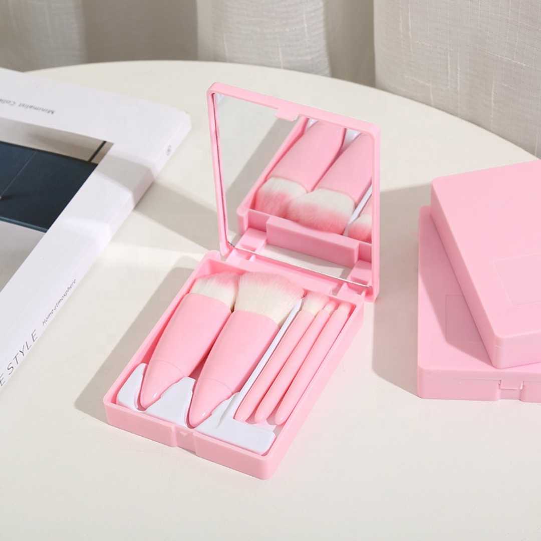 Set de Brochas con Espejo – Edición "Beauty On-The-Go"